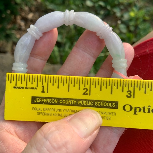 BURMESE NATURAL JADE BANGLE - Picture 13 of 16